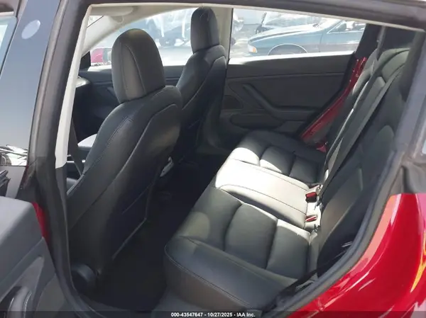 5YJ3E1EAXJF020328 2018 TESLA MODEL 3 - Image 8