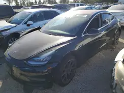 5YJ3E1EAXJF020670 2018 TESLA MODEL 3