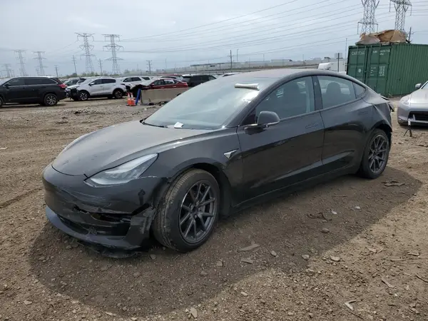 5YJ3E1EAXJF021009 2018 TESLA MODEL 3