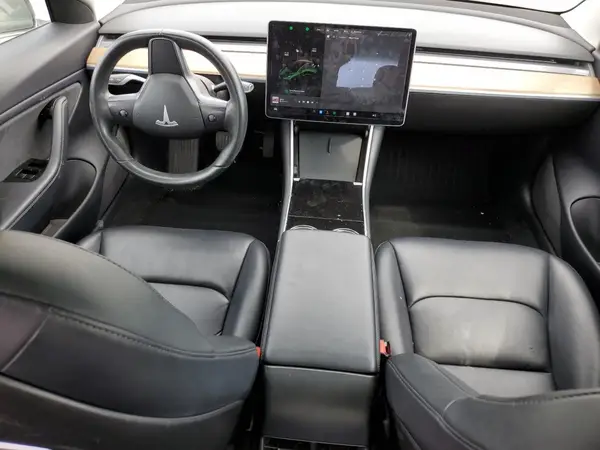 5YJ3E1EAXJF021009 2018 TESLA MODEL 3 - Image 8