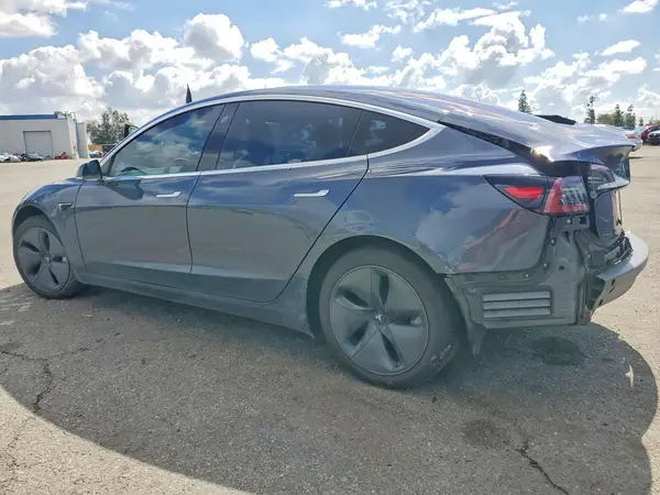 5YJ3E1EAXJF021348 2018 TESLA MODEL 3 - Image 2