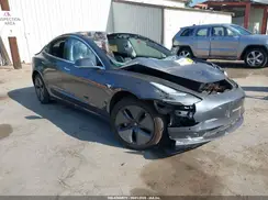 5YJ3E1EAXJF022046 2018 TESLA MODEL 3