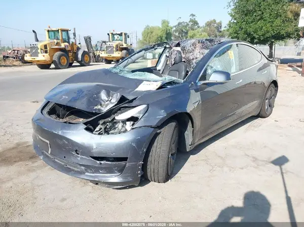 5YJ3E1EAXJF022046 2018 TESLA MODEL 3 - Image 2