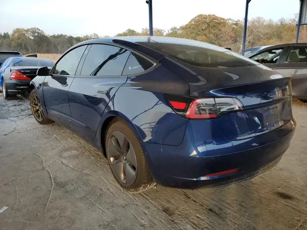 5YJ3E1EAXJF022600 2018 TESLA MODEL 3 - Image 2