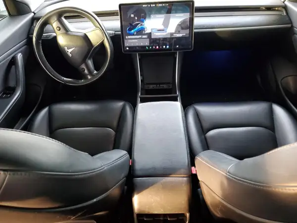 5YJ3E1EAXJF022600 2018 TESLA MODEL 3 - Image 8