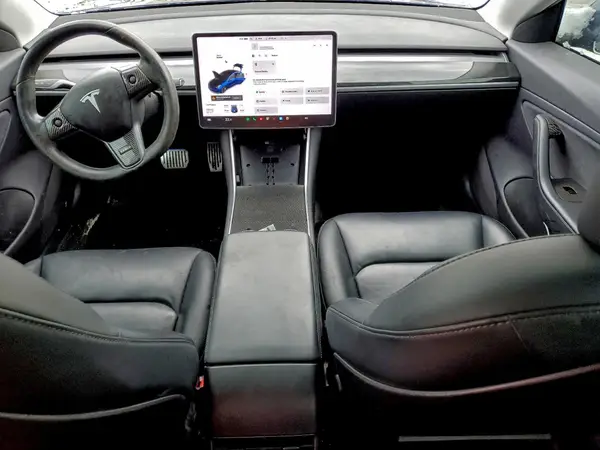 5YJ3E1EAXJF022693 2018 TESLA MODEL 3 - Image 8
