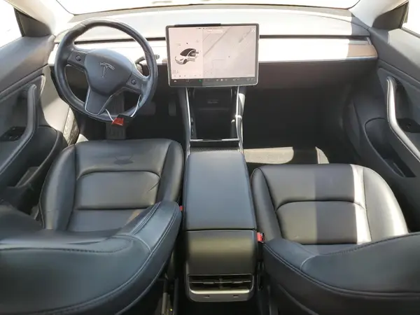 5YJ3E1EAXJF023035 2018 TESLA MODEL 3 - Image 8