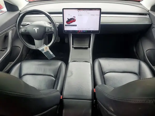 5YJ3E1EAXJF024590 2018 TESLA MODEL 3 - Image 8