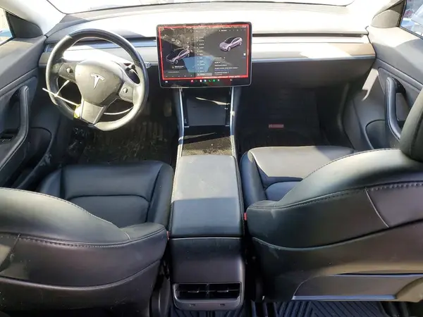 5YJ3E1EAXJF025044 2018 TESLA MODEL 3 - Image 8