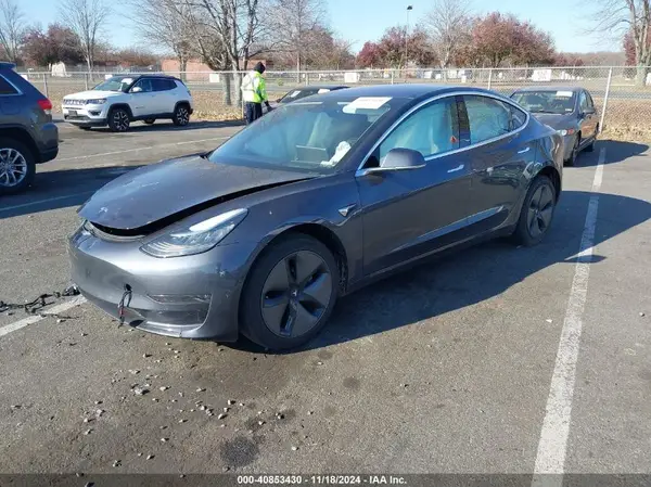 5YJ3E1EAXJF025819 2018 TESLA MODEL 3 - Image 2