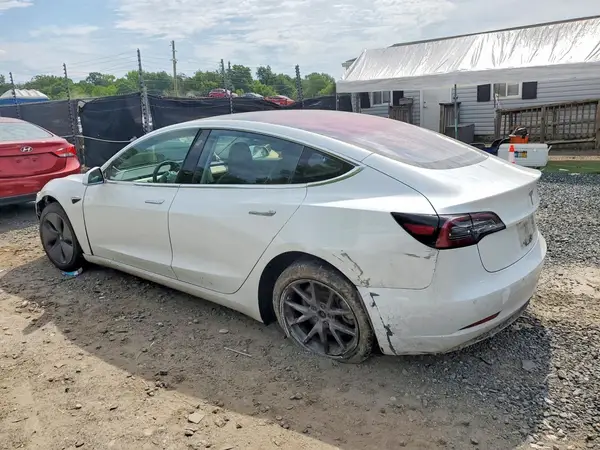 5YJ3E1EAXJF026193 2018 TESLA MODEL 3 - Image 2