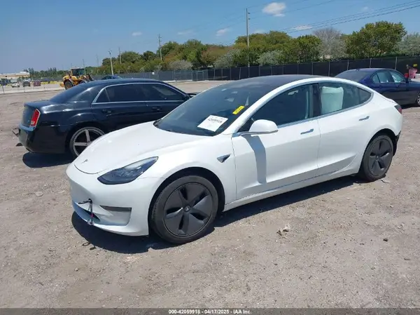 5YJ3E1EAXJF027179 2018 TESLA MODEL 3 - Image 2