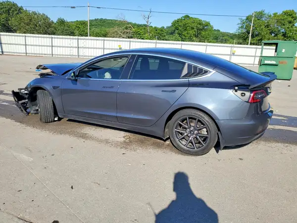 5YJ3E1EAXJF028137 2018 TESLA MODEL 3 - Image 2