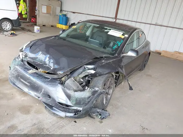 5YJ3E1EAXJF028204 2018 TESLA MODEL 3 - Image 2