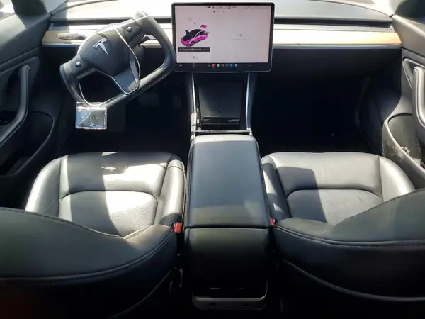 5YJ3E1EAXJF028235 2018 TESLA MODEL 3 - Image 8