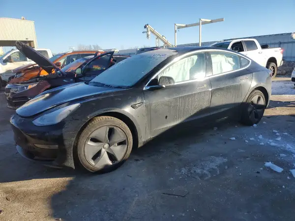 5YJ3E1EAXJF030423 2018 TESLA MODEL 3 - Image 1