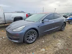 5YJ3E1EAXJF030549 2018 TESLA MODEL 3