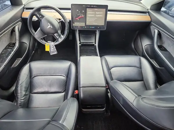5YJ3E1EAXJF030549 2018 TESLA MODEL 3 - Image 8