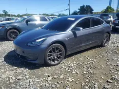 5YJ3E1EAXJF031460 2018 TESLA MODEL 3