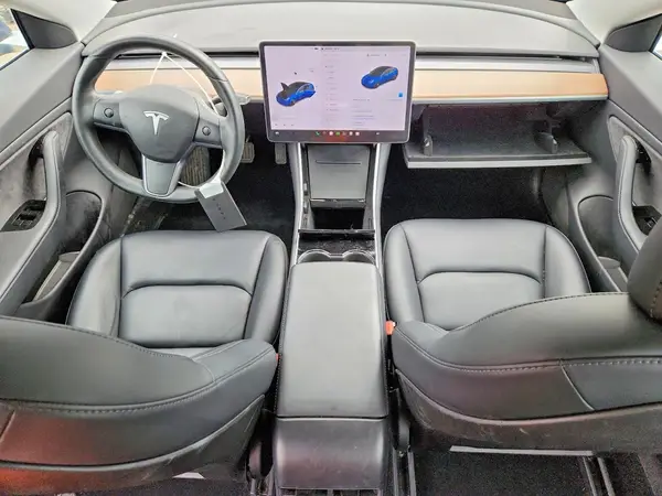 5YJ3E1EAXJF031765 2018 TESLA MODEL 3 - Image 8