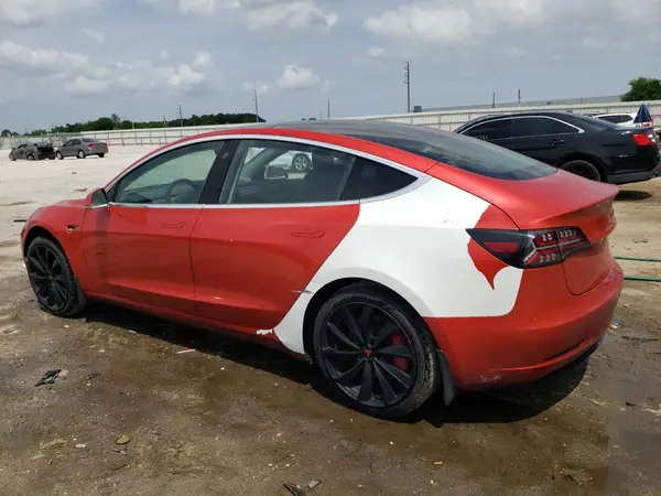 5YJ3E1EAXJF031944 2018 TESLA MODEL 3 - Image 2