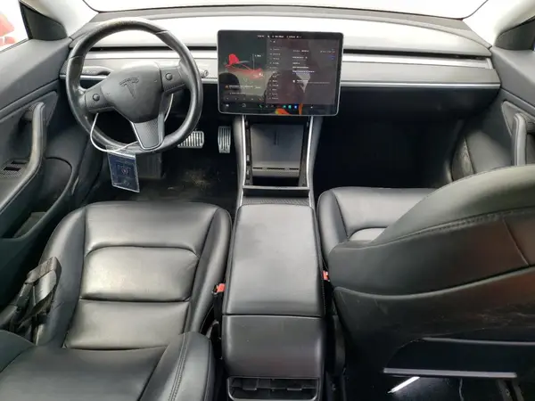 5YJ3E1EAXJF031944 2018 TESLA MODEL 3 - Image 8