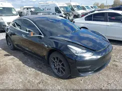 5YJ3E1EAXJF033774 2018 TESLA MODEL 3