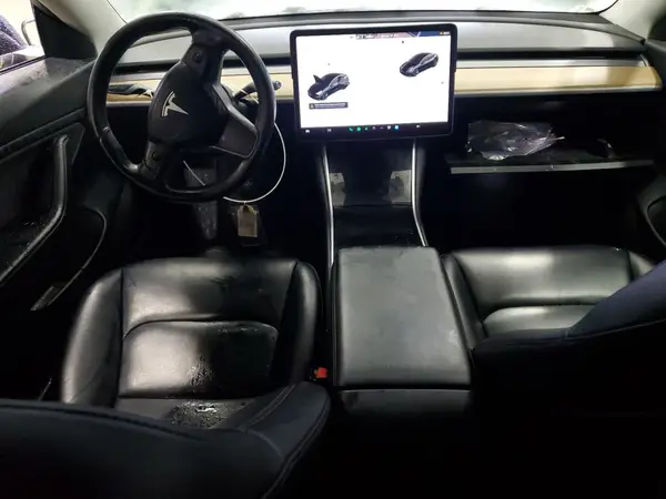 5YJ3E1EAXJF033791 2018 TESLA MODEL 3 - Image 8