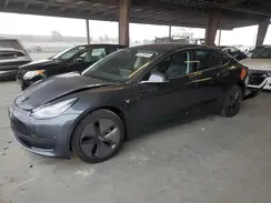 5YJ3E1EAXJF033970 2018 TESLA MODEL 3