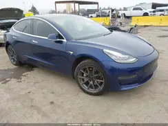 5YJ3E1EAXJF034200 2018 TESLA MODEL 3