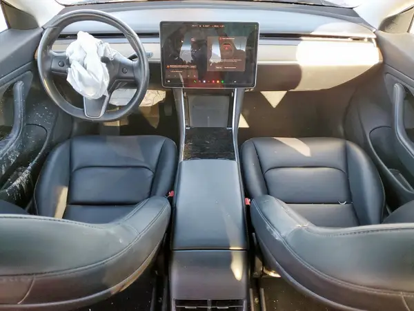 5YJ3E1EAXJF034990 2018 TESLA MODEL 3 - Image 8
