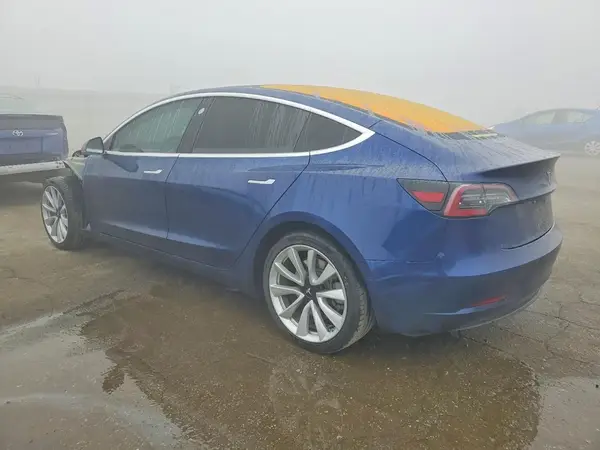 5YJ3E1EAXJF035007 2018 TESLA MODEL 3 - Image 2