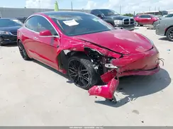 5YJ3E1EAXJF035766 2018 TESLA MODEL 3