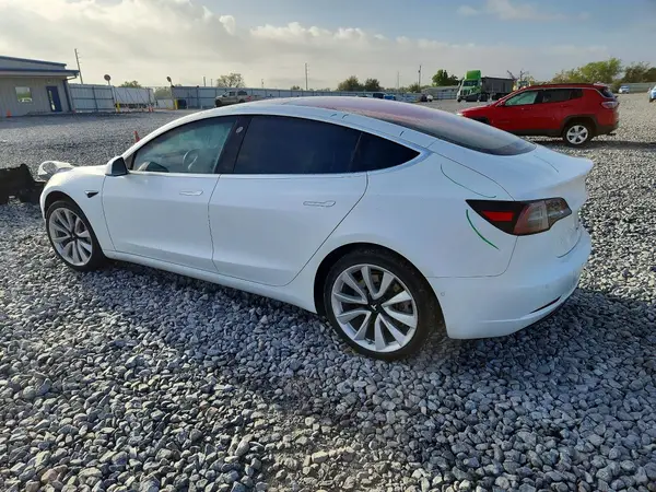 5YJ3E1EAXJF035797 2018 TESLA MODEL 3 - Image 2