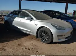 5YJ3E1EAXJF037324 2018 TESLA MODEL 3