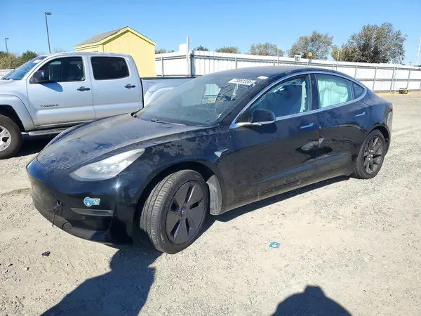 5YJ3E1EAXJF040658 2018 TESLA MODEL 3 - Image 1