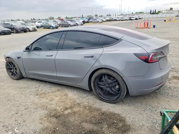 5YJ3E1EAXJF041101 2018 TESLA MODEL 3 - Image 2