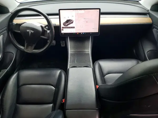 5YJ3E1EAXJF041101 2018 TESLA MODEL 3 - Image 8