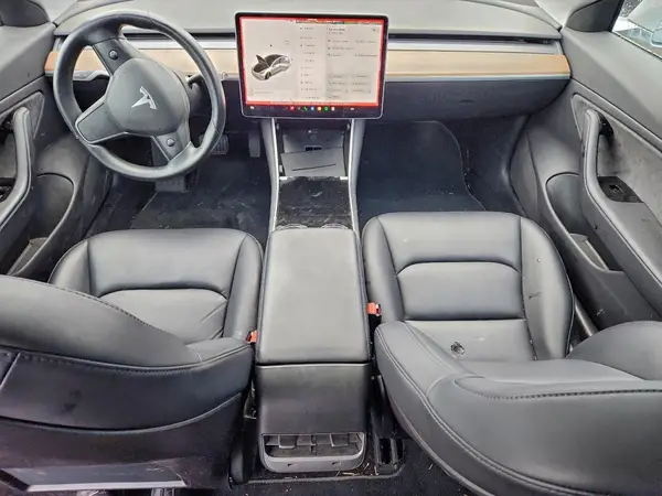 5YJ3E1EAXJF041857 2018 TESLA MODEL 3 - Image 8