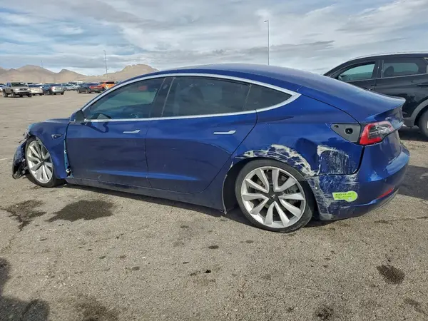 5YJ3E1EAXJF042460 2018 TESLA MODEL 3 - Image 2