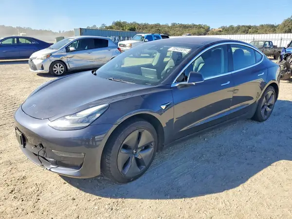 5YJ3E1EAXJF044550 2018 TESLA MODEL 3 - Image 1