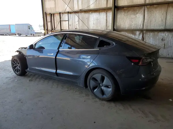 5YJ3E1EAXJF044967 2018 TESLA MODEL 3 - Image 2