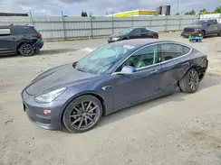 5YJ3E1EAXJF046461 2018 TESLA MODEL 3