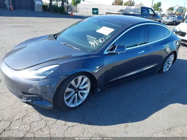 5YJ3E1EAXJF047898 2018 TESLA MODEL 3 - Image 2