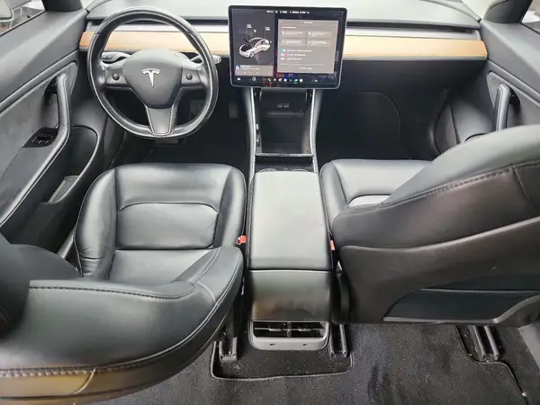 5YJ3E1EAXJF048341 2018 TESLA MODEL 3 - Image 8