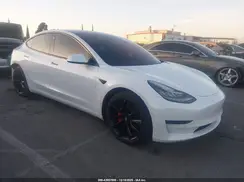 5YJ3E1EAXJF052518 2018 TESLA MODEL 3