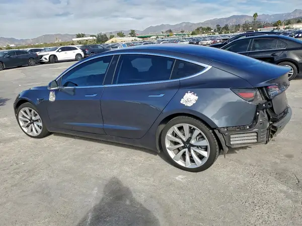 5YJ3E1EAXJF052549 2018 TESLA MODEL 3 - Image 2
