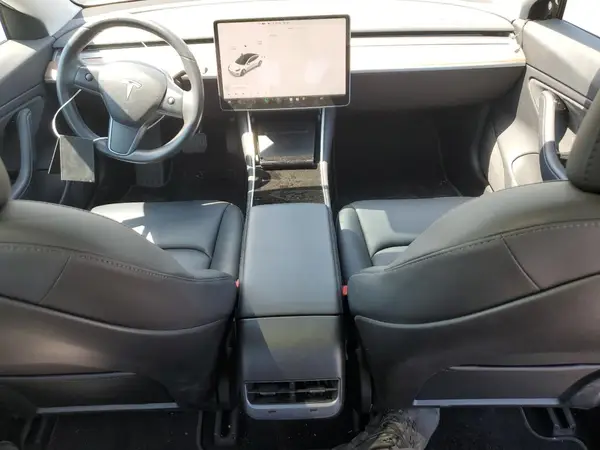 5YJ3E1EAXJF053555 2018 TESLA MODEL 3 - Image 8