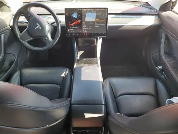 5YJ3E1EAXJF058447 2018 TESLA MODEL 3 - Image 8