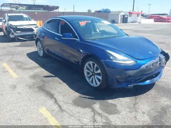5YJ3E1EAXJF059954 2018 TESLA MODEL 3 - Image 1